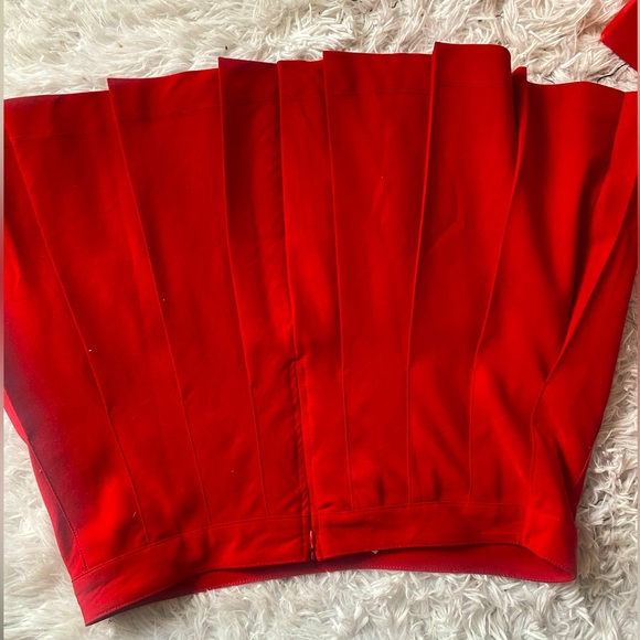 Red Skirt 💕 NWT - Picture 6 of 8